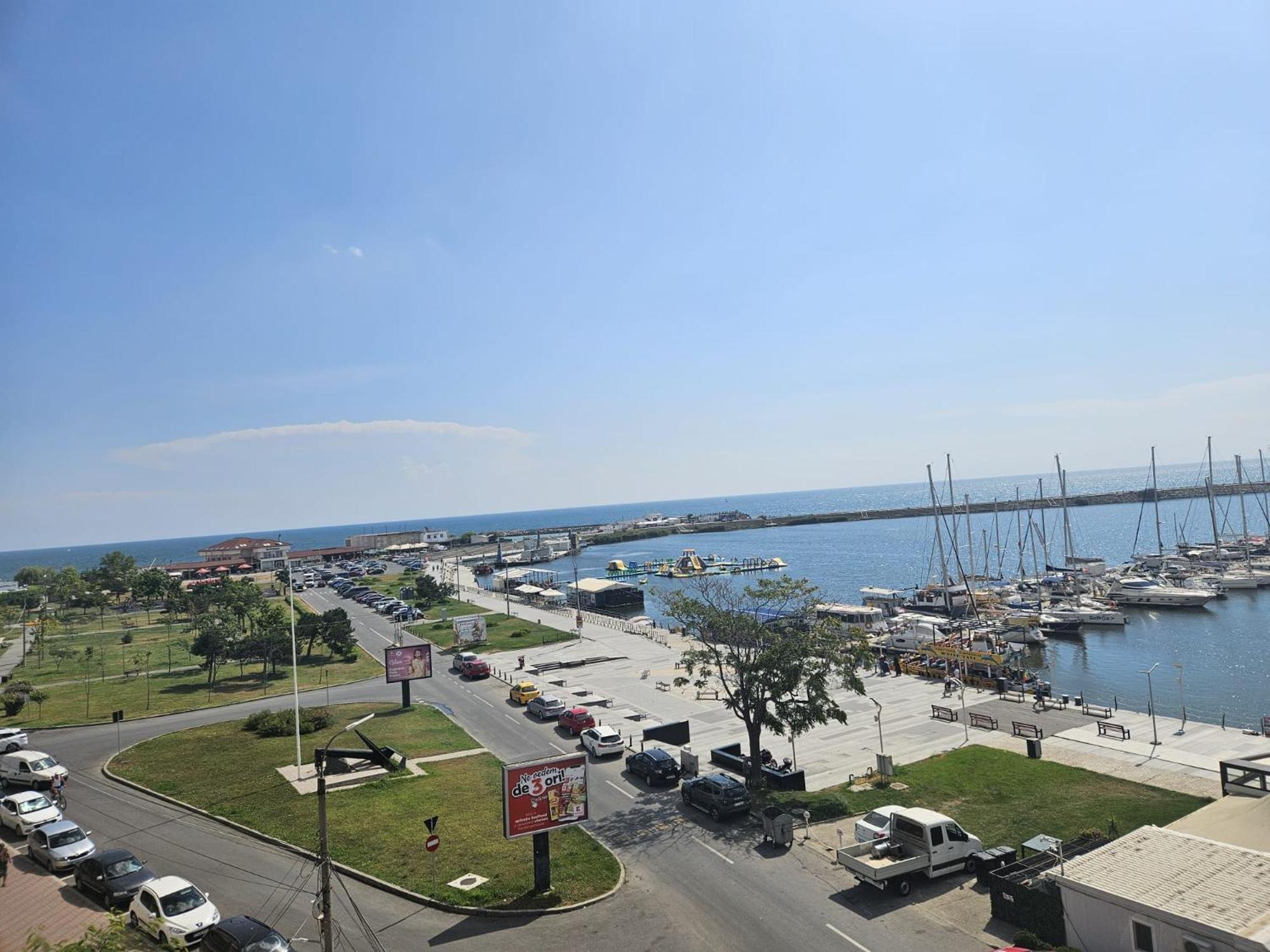 Blue Marina Sea View Apartment Mangalia Exterior foto